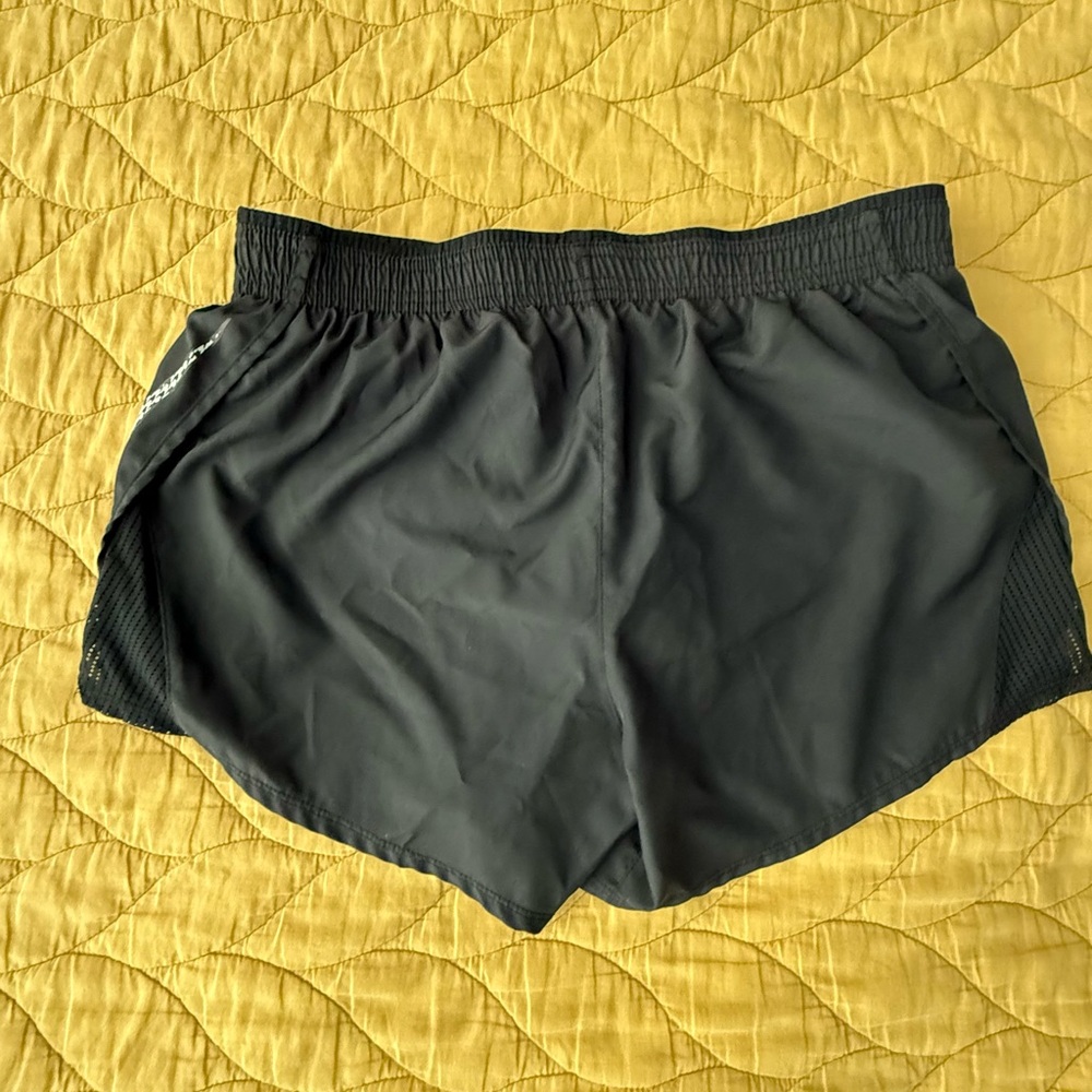 2 pc set - Nike Black Athletic Set with Checkered Swoosh - Picture 9 of 13